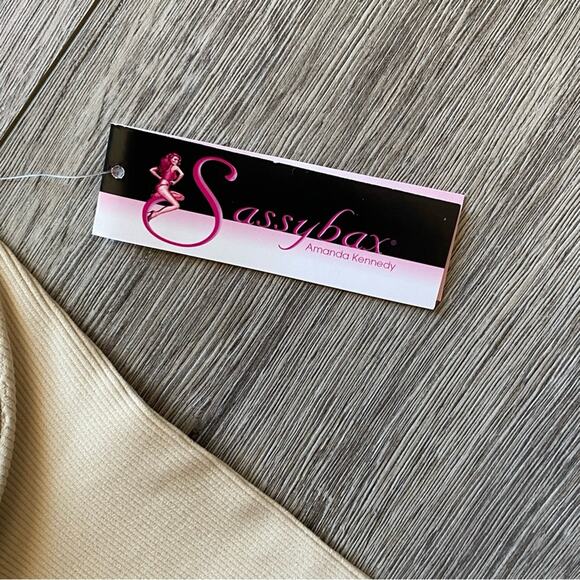 Sassybax Underwire Torso Trim Shapewear M NWT - Picture 4 of 8